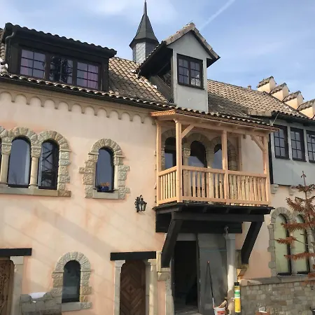 Apartamento Romantische Ferienwohnung GERICHTSSTUBE im Rittergut Leppersdorf bei Radeberg für 6 Pers *