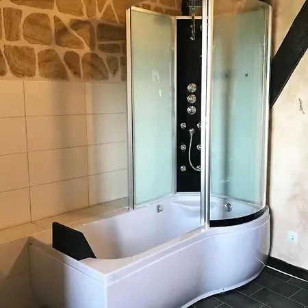 דירה Romantische Ferienwohnung Gerichtsstube Im Rittergut Leppersdorf Bei Radeberg Fuer 6 Pers Wachau